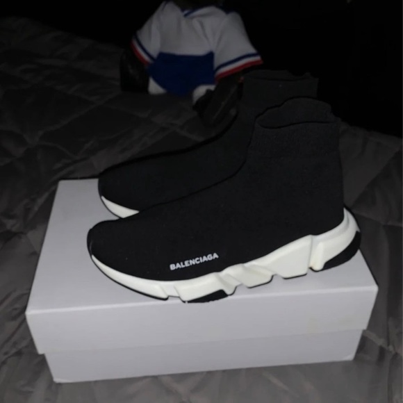 COPY - Balenciaga’s - Picture 4 of 7
